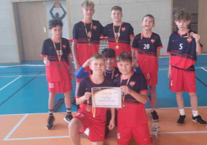 Zdjęcie reprezentacji chłopców w unihokeja