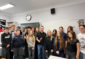 Wspólne zdjęcie uczniów kl. 8b